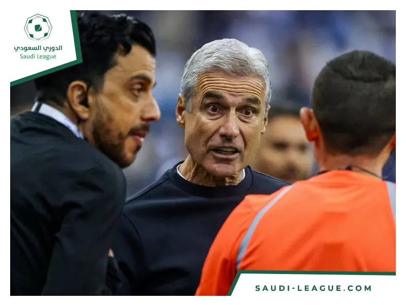 كاسترو يعتذر للجماهير ويشكرهم علي الدعم